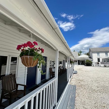 Yardarm Motel Searsport Eksteriør billede