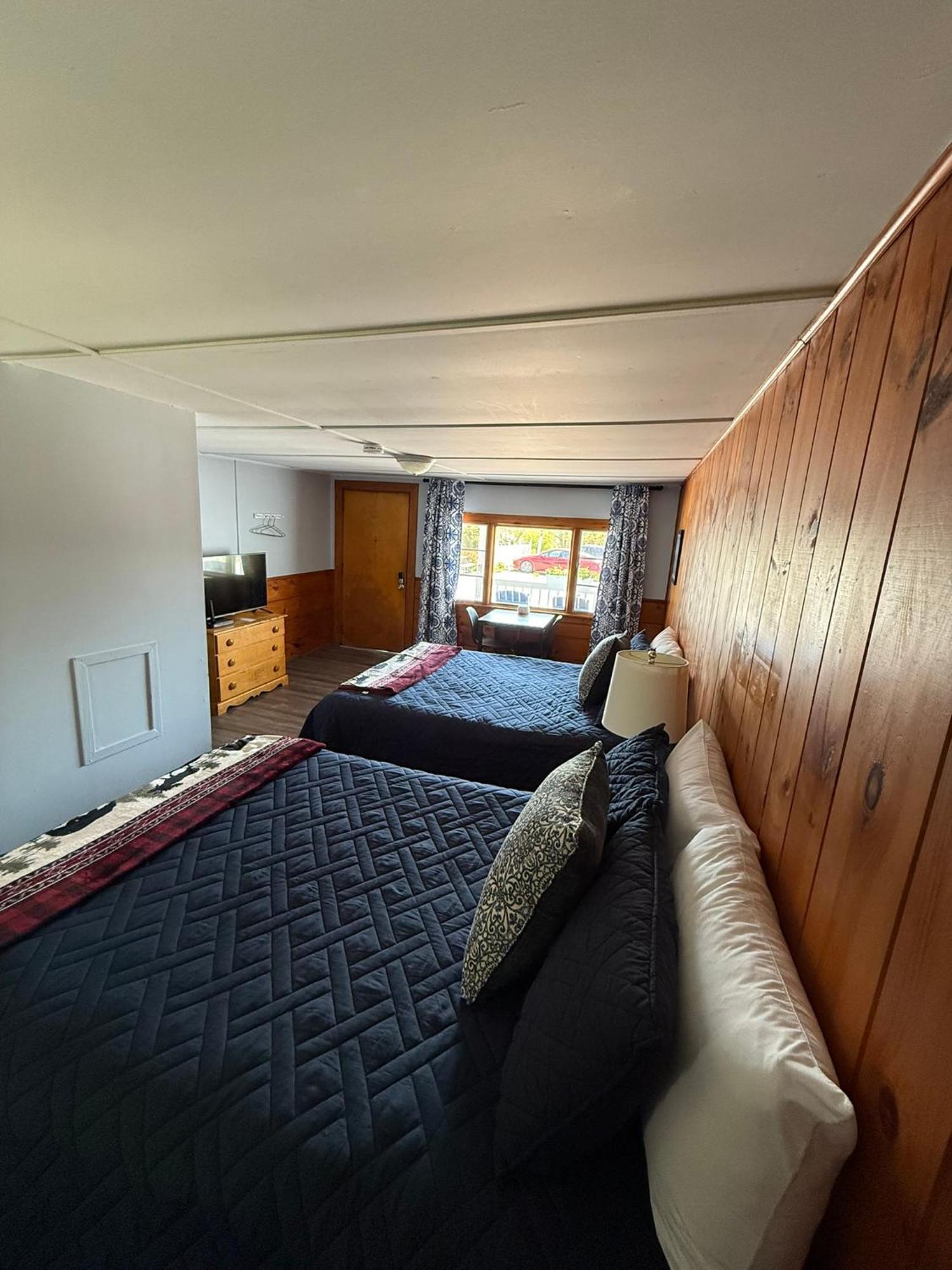 Yardarm Motel Searsport Eksteriør billede