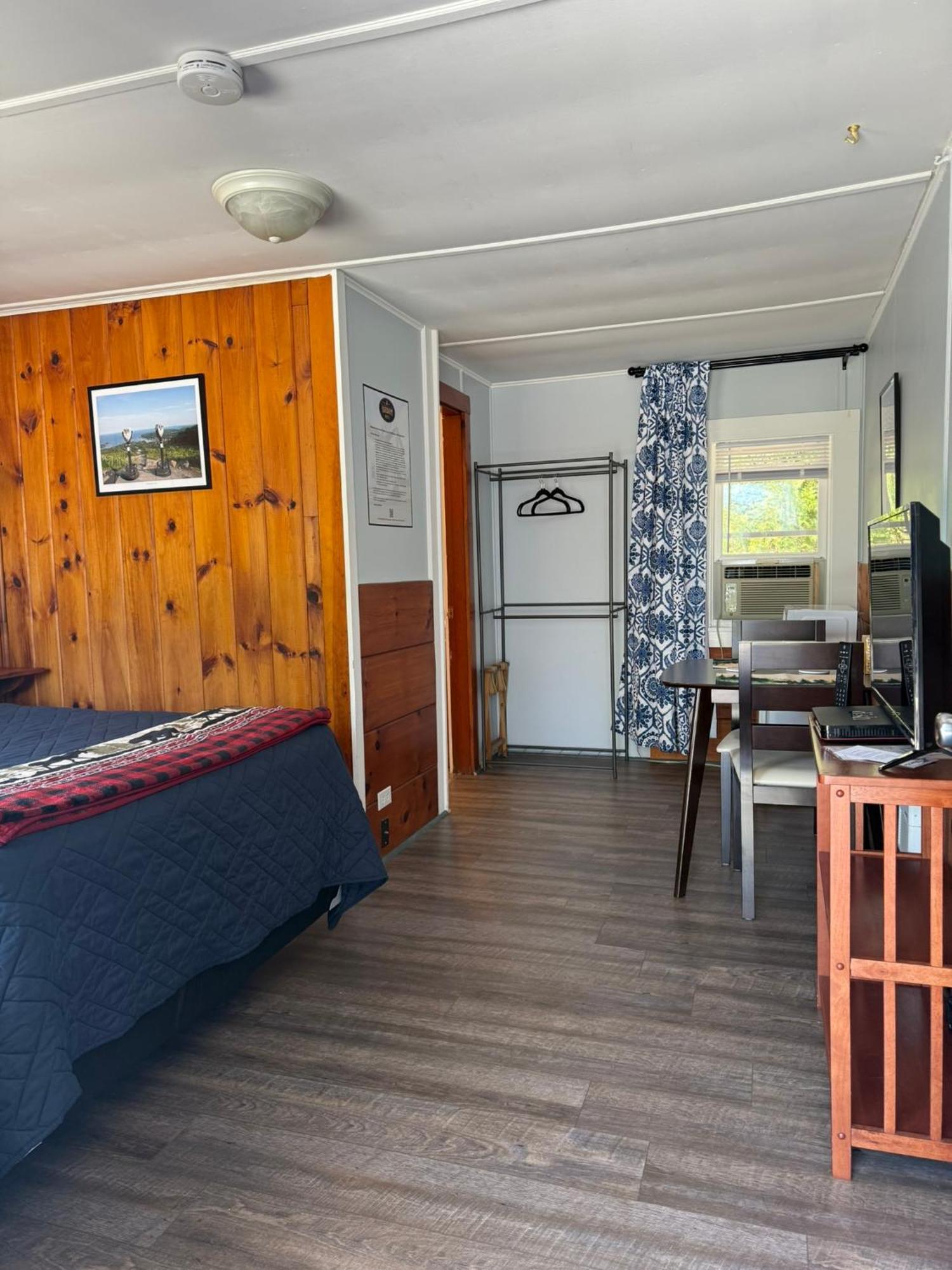 Yardarm Motel Searsport Eksteriør billede