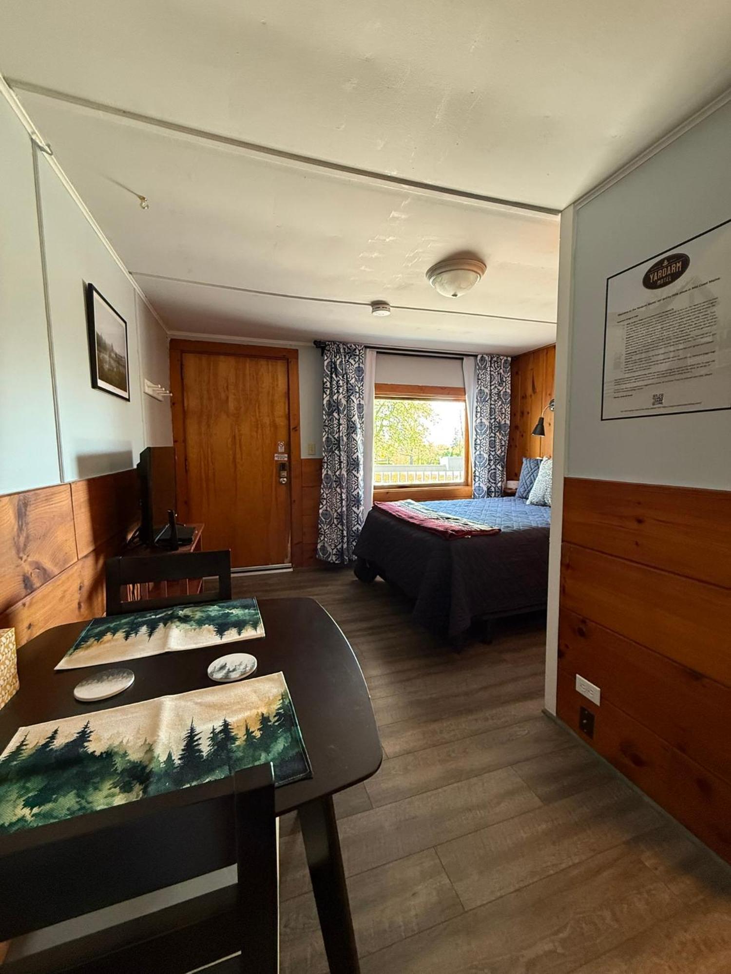 Yardarm Motel Searsport Eksteriør billede