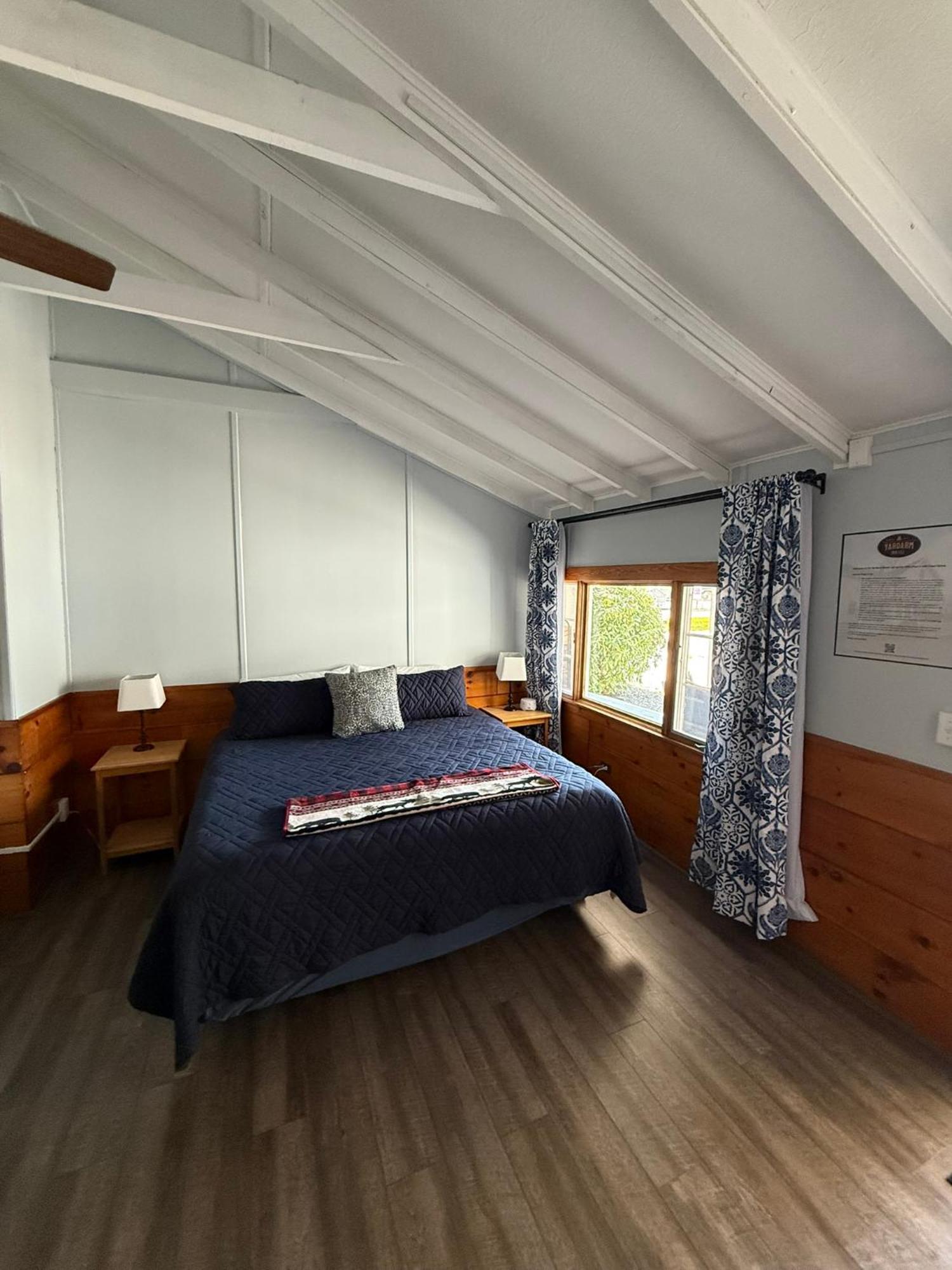 Yardarm Motel Searsport Eksteriør billede