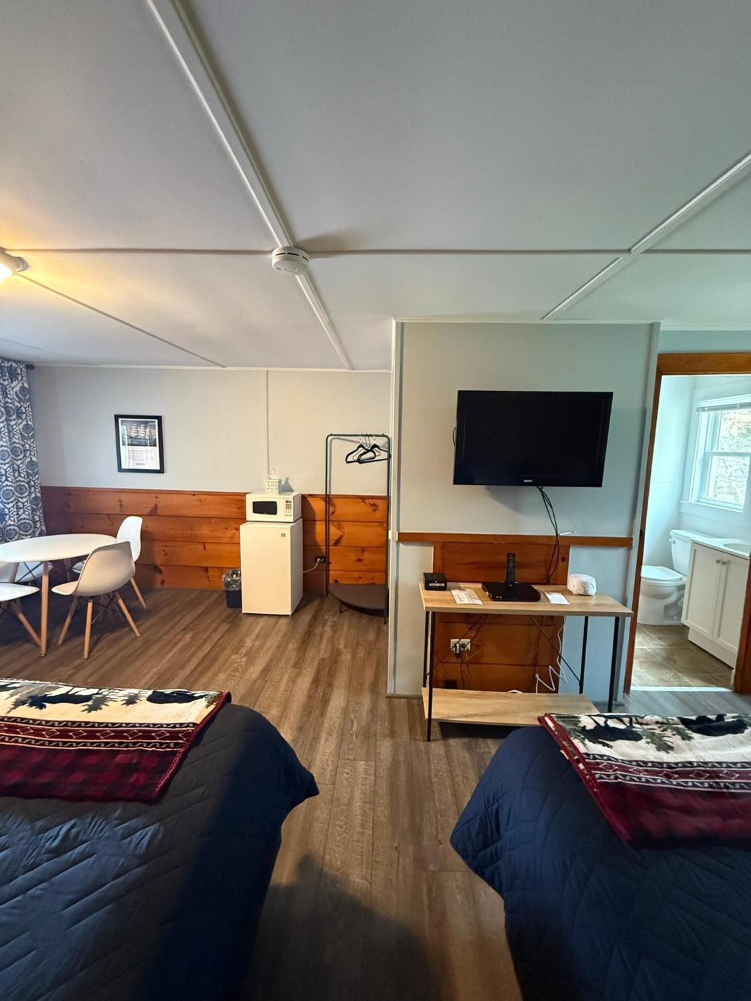 Yardarm Motel Searsport Eksteriør billede