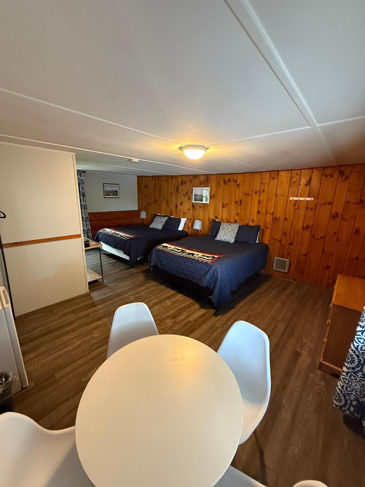 Yardarm Motel Searsport Eksteriør billede