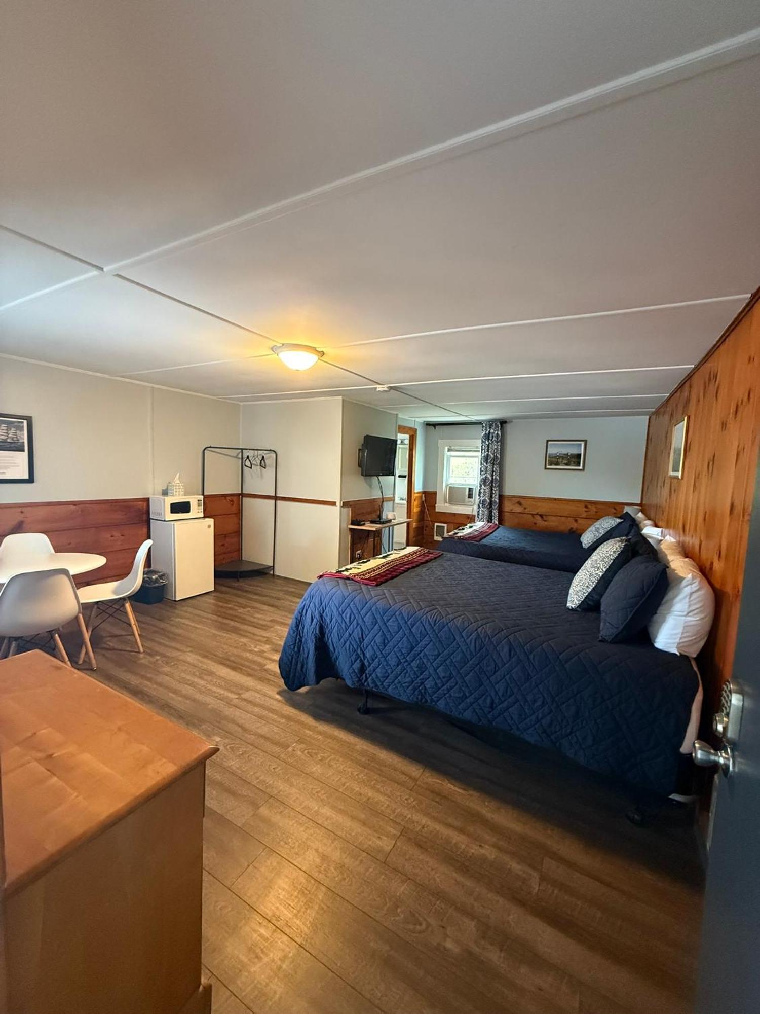 Yardarm Motel Searsport Eksteriør billede